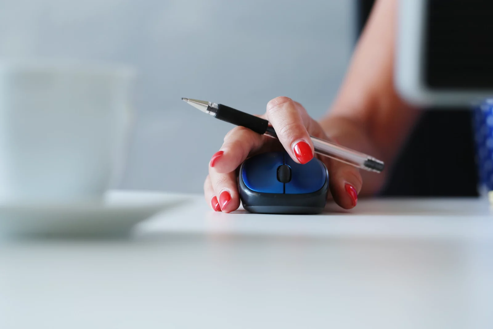 woman-working-clicking-mouse